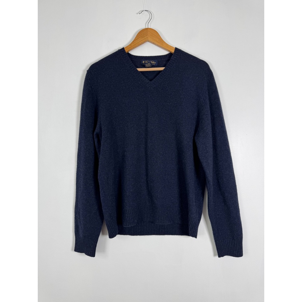 Classic Brooks Brothers Mens Medium V-Neck Sweater Navy Scottish Lambswool Blue